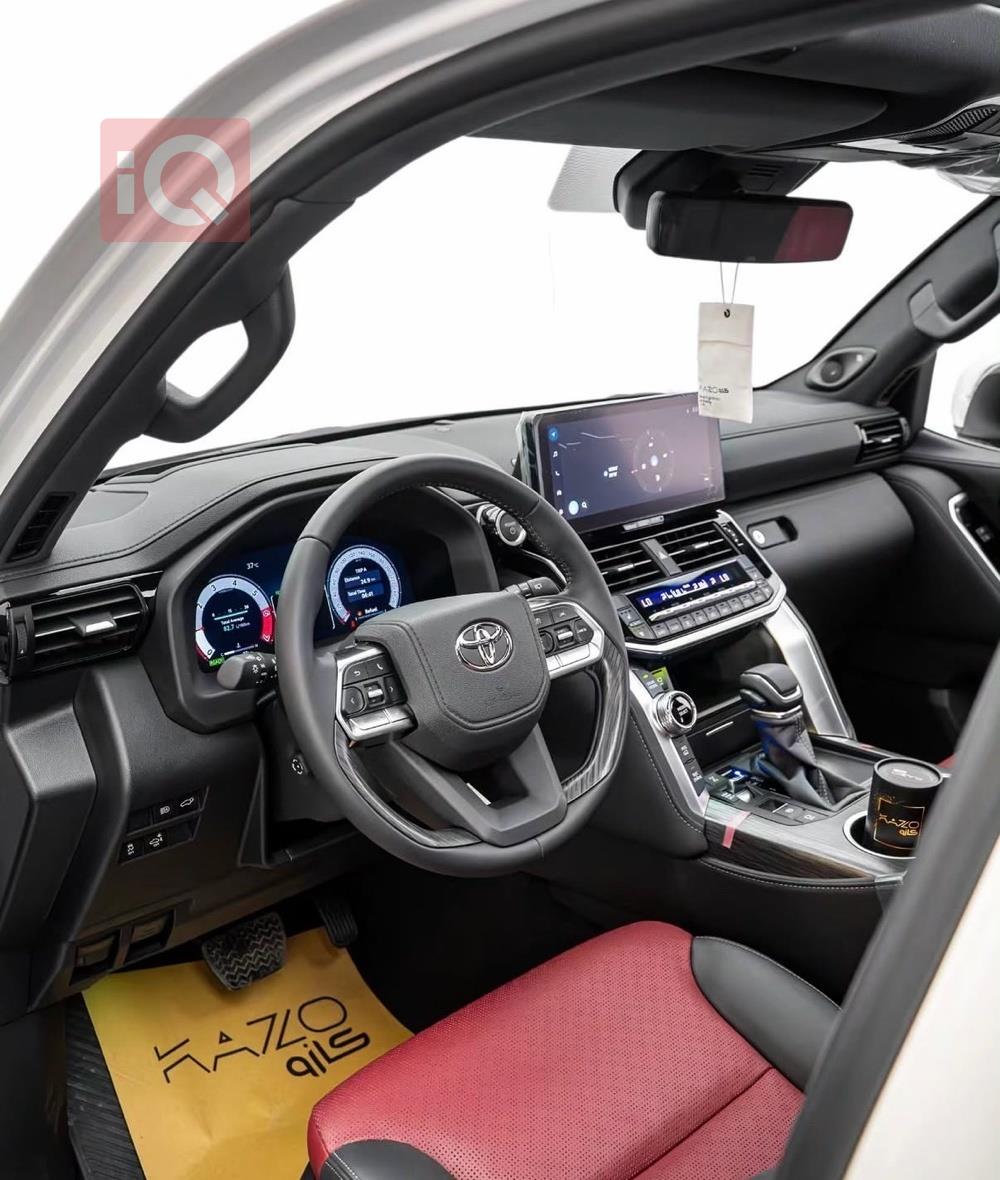 https://cdn.iqcars.iob8d8de28-b08c-472b-87d0-ab3b2feacd89_6.jpg